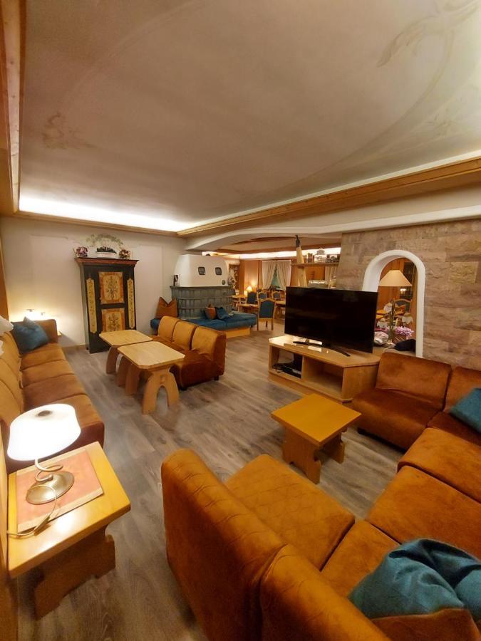 Hotel Alpina Pinzolo Extérieur photo