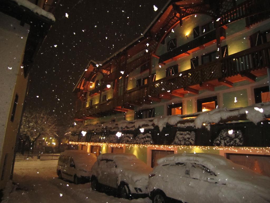 Hotel Alpina Pinzolo Extérieur photo