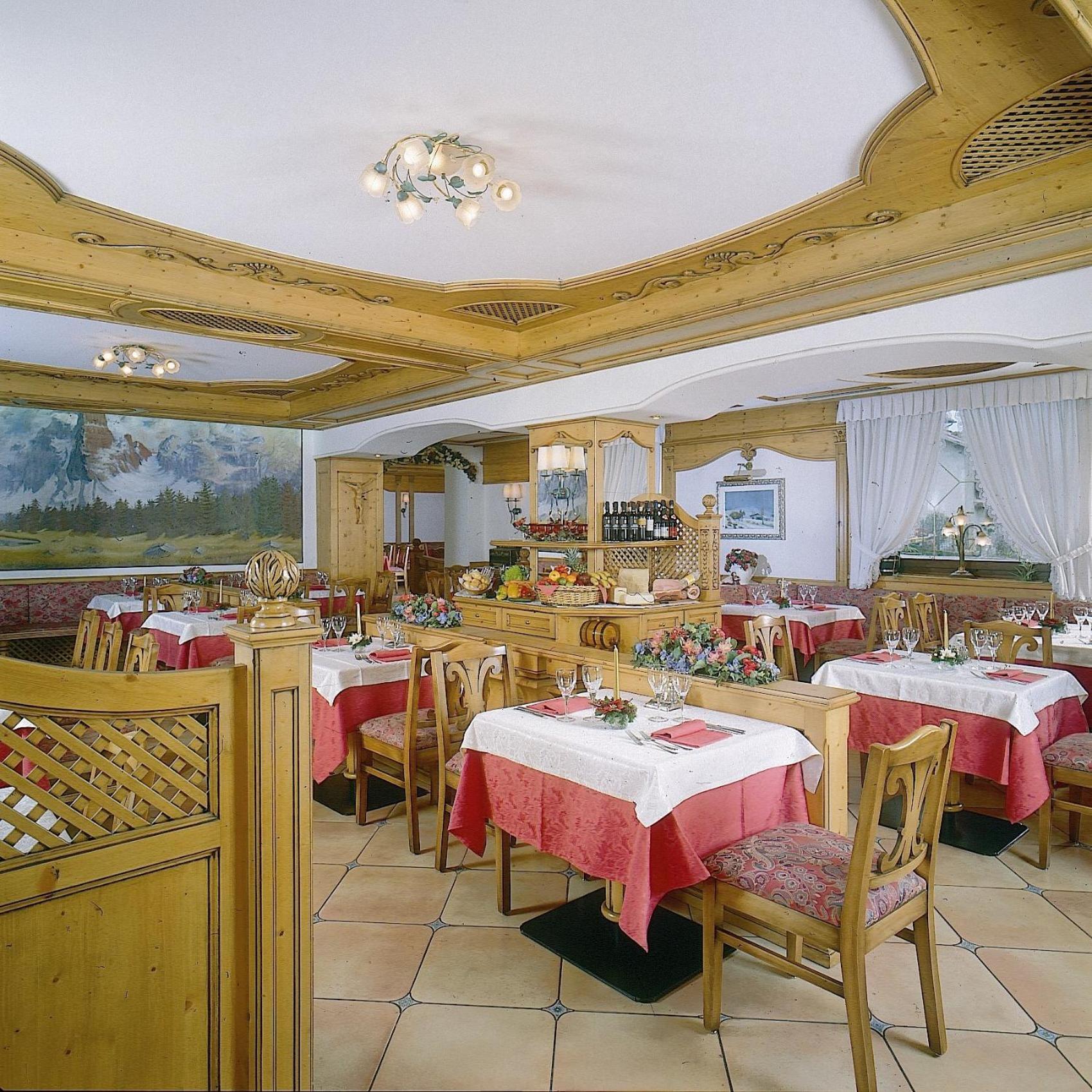 Hotel Alpina Pinzolo Extérieur photo