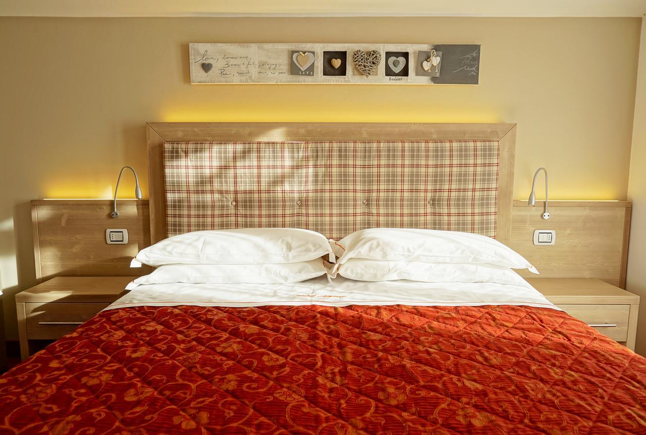 Hotel Alpina Pinzolo Extérieur photo