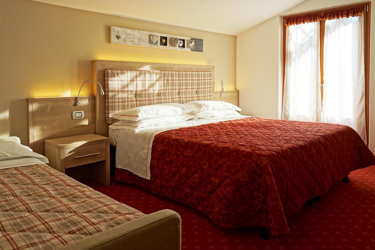Hotel Alpina Pinzolo Extérieur photo